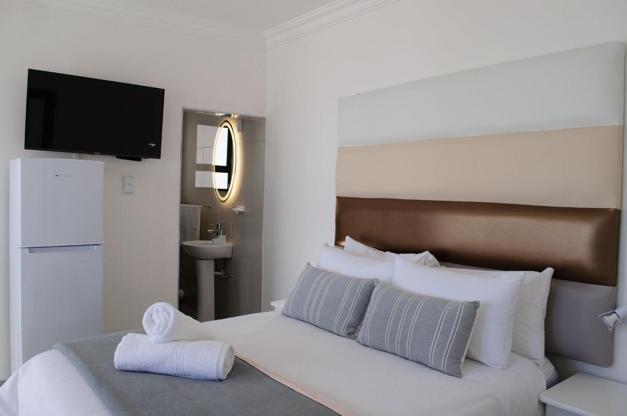 Shark Island Guesthouse Lüderitz Екстериор снимка