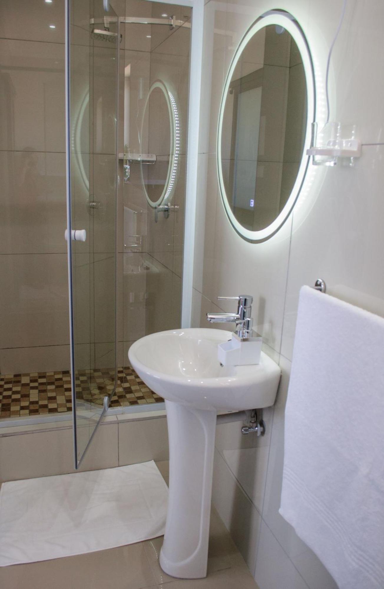 Shark Island Guesthouse Lüderitz Екстериор снимка