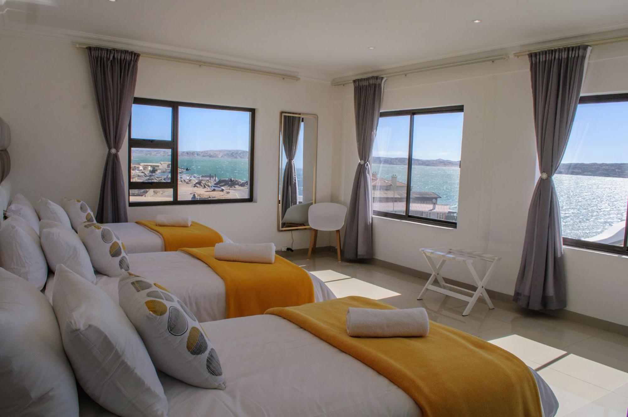 Shark Island Guesthouse Lüderitz Екстериор снимка