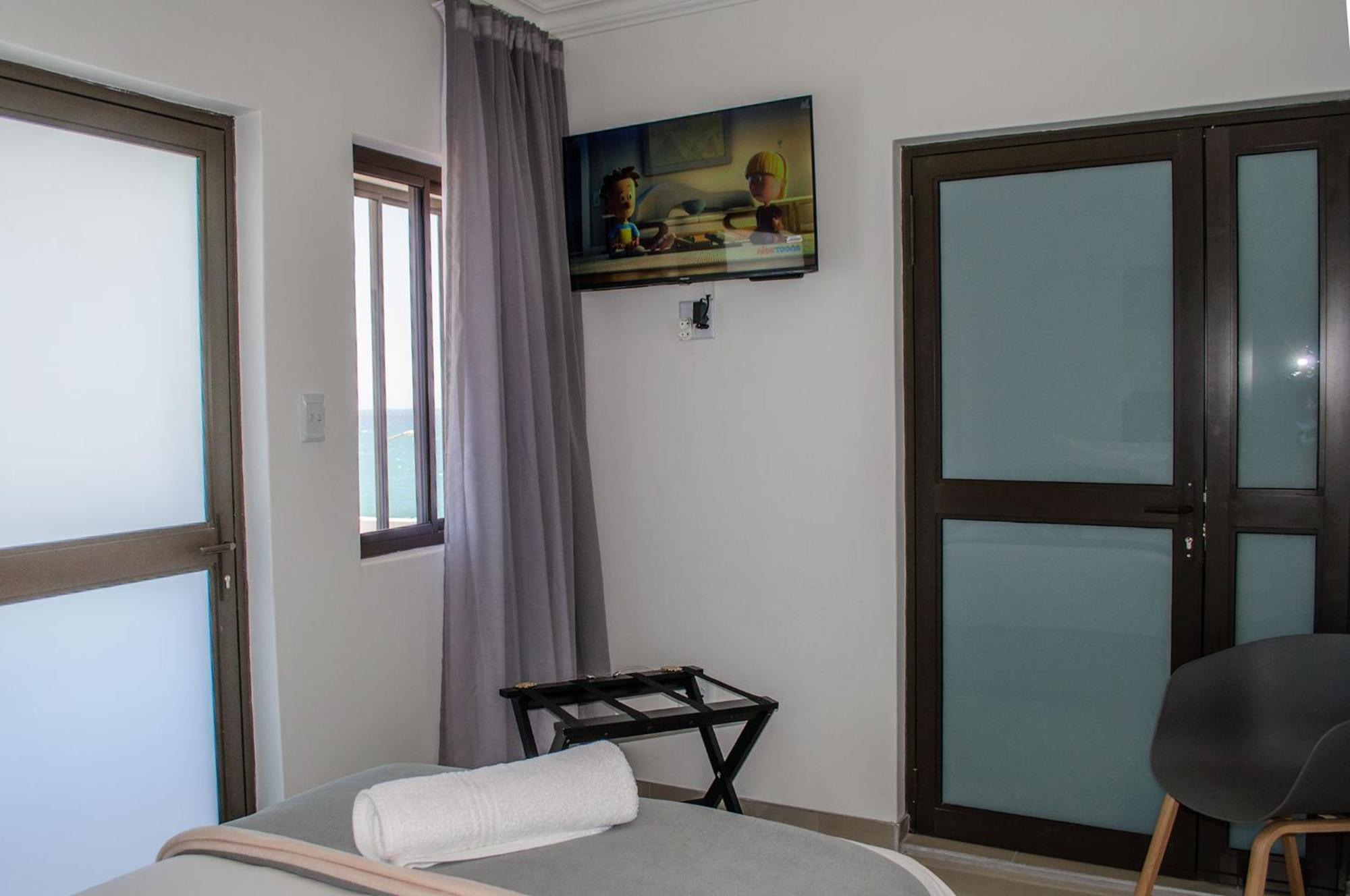 Shark Island Guesthouse Lüderitz Екстериор снимка
