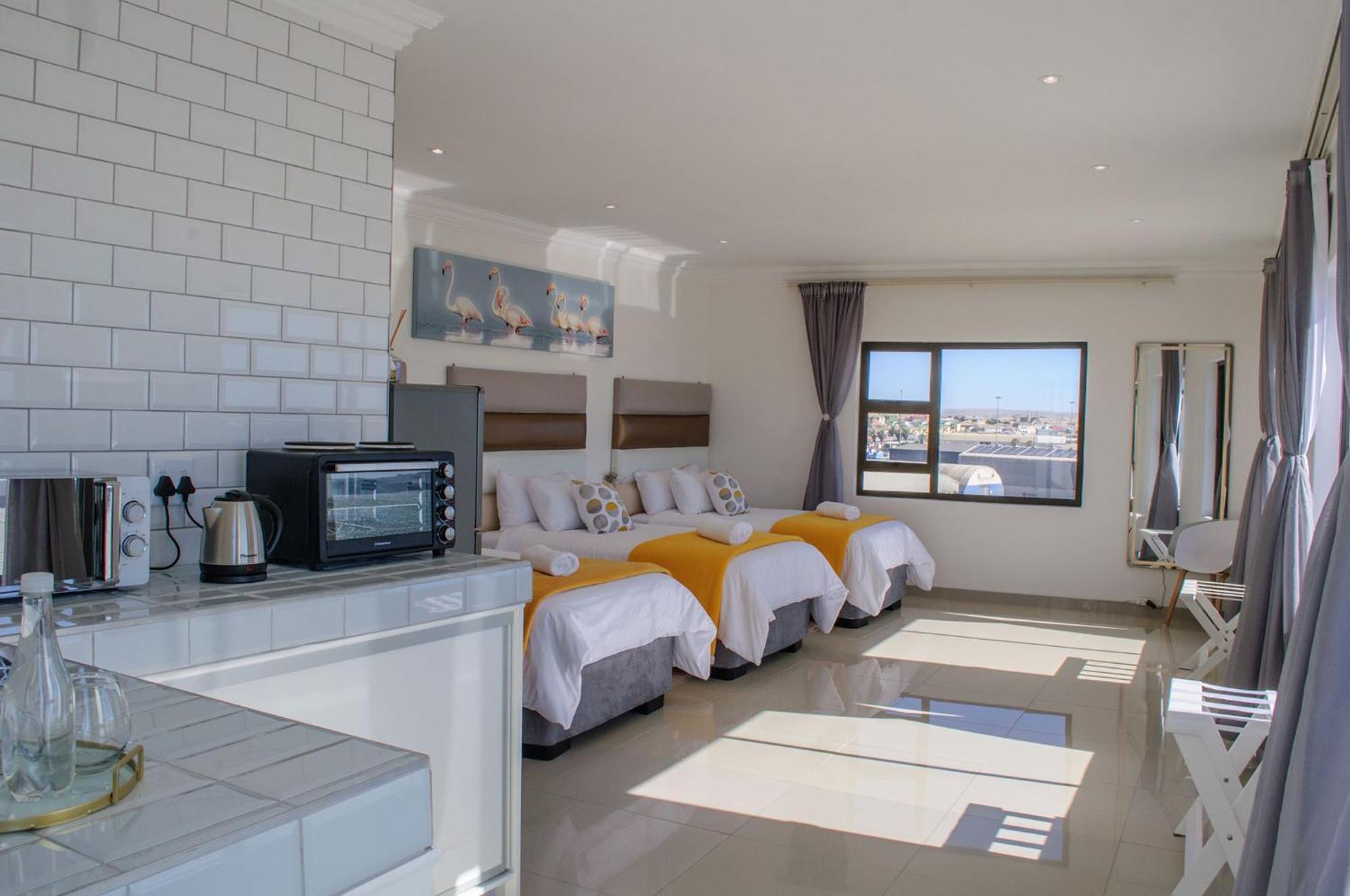 Shark Island Guesthouse Lüderitz Екстериор снимка